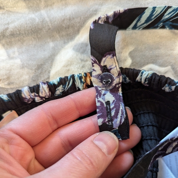 Woman's Balconette Crop Top/Cami - Picture 5 of 8